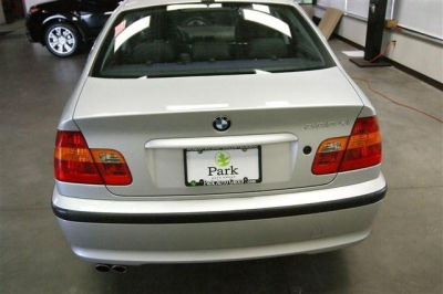 2004 BMW 330  xi