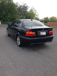 2005 BMW 330  xi