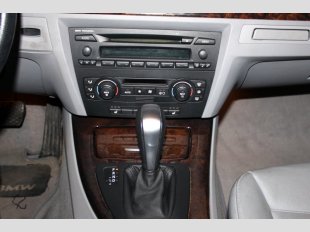 2006 BMW 330  xi