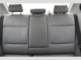2006 BMW 330  xi