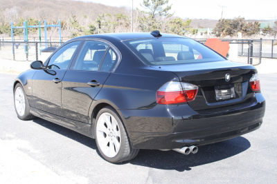2006 BMW 330  i