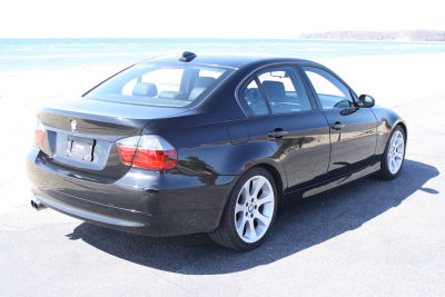 2006 BMW 330  i