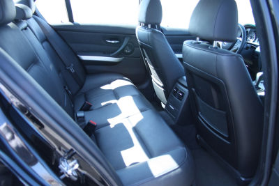 2006 BMW 330  i