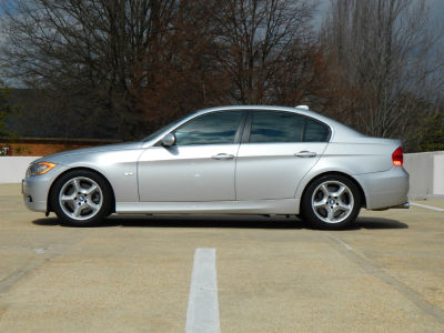 2006 BMW 330  i