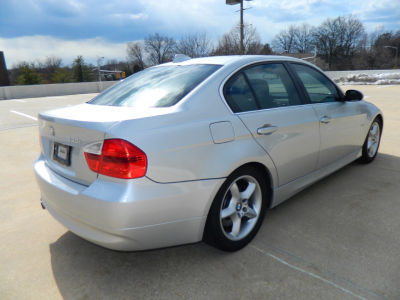2006 BMW 330  i