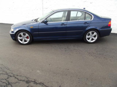 2005 BMW 330  i