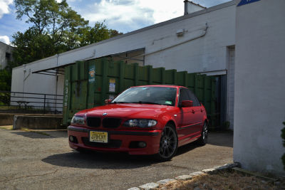 2005 BMW 330  i