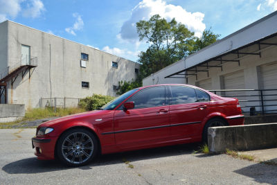 2005 BMW 330  i