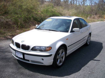 2004 BMW 330  xi