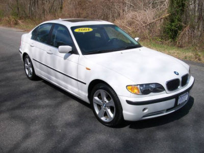 2004 BMW 330  xi