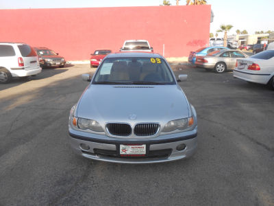 2003 BMW 330  i