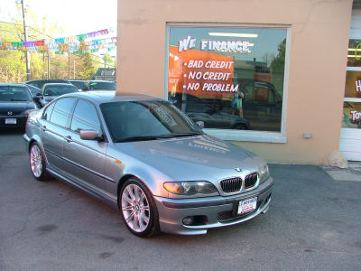 2004 BMW 330  i