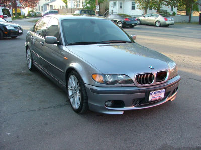 2004 BMW 330 i