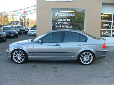 2004 BMW 330 i