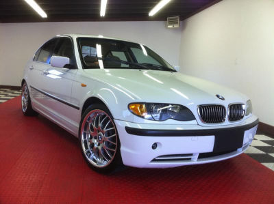 2005 BMW 330  i