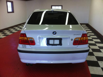 2005 BMW 330 i