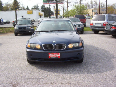 2005 BMW 330  xi
