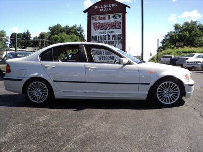2003 BMW 330 i
