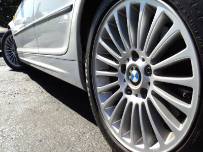 2003 BMW 330 i