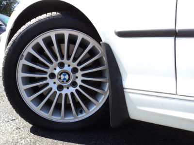 2003 BMW 330 i