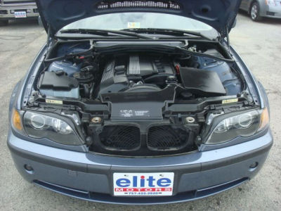 2005 BMW 330  i