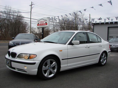 2004 BMW 330  i