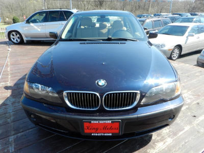 2004 BMW 330  xi