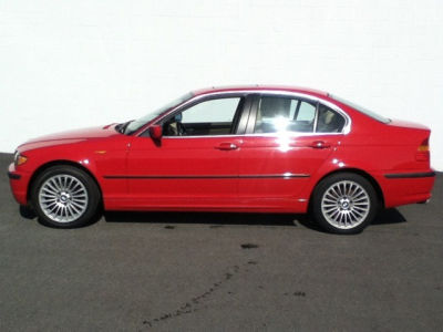 2005 BMW 330  xi