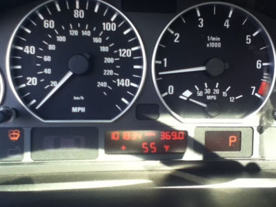2005 BMW 330  xi