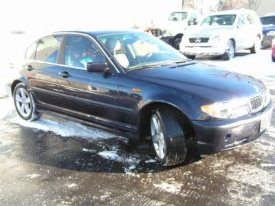 2004 BMW 330  xi