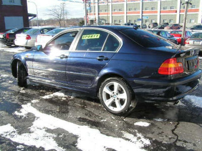 2004 BMW 330  xi