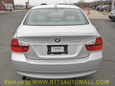 2006 BMW 330  xi