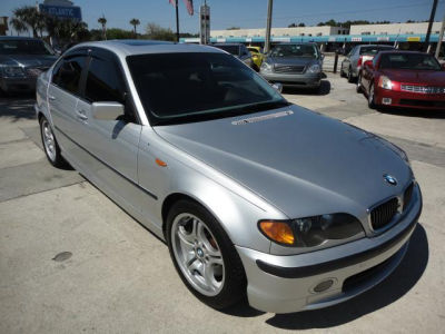 2004 BMW 330  i