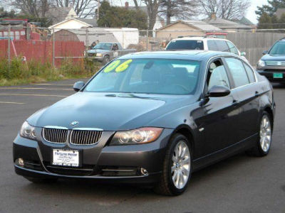 2006 BMW 330  i