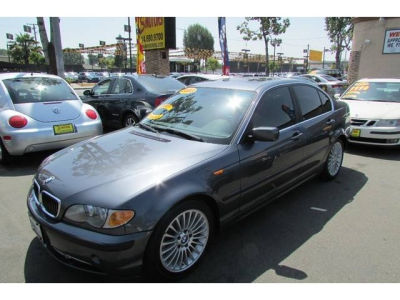 2003 BMW 330  i