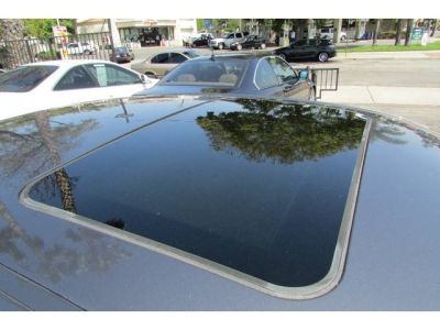 2003 BMW 330  i