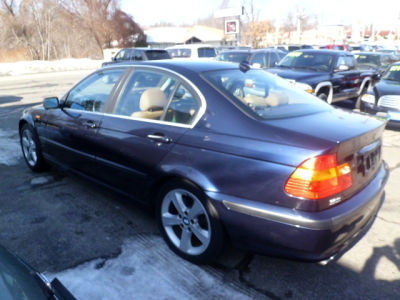 2004 BMW 330 i