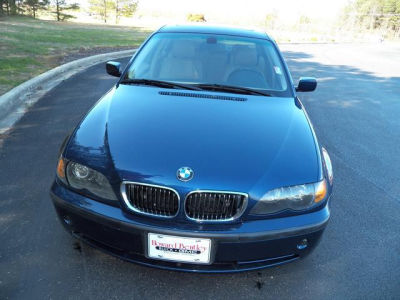 2005 BMW 330  i
