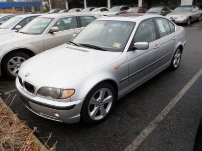 2005 BMW 330  i