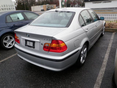 2005 BMW 330 i
