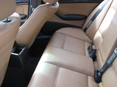 2004 BMW 330  xi