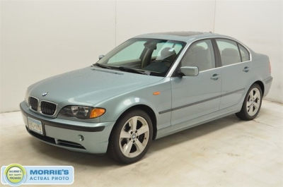 2004 BMW 330  xi