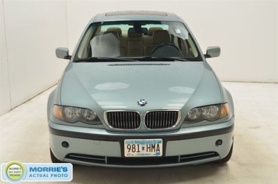 2004 BMW 330  xi