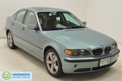 2004 BMW 330  xi