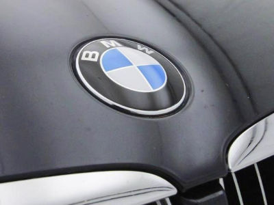 2006 BMW 330  xi