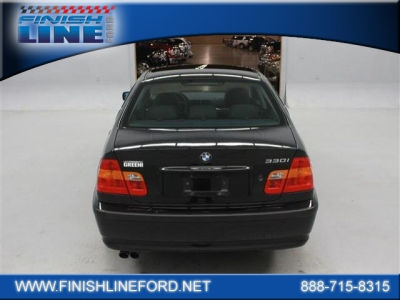 2003 BMW 330 i