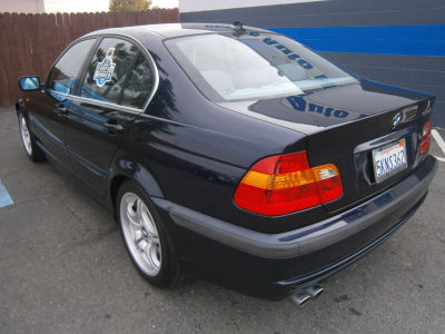 2005 BMW 330 i