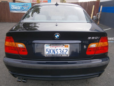 2005 BMW 330 i