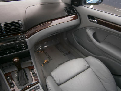 2005 BMW 330 i