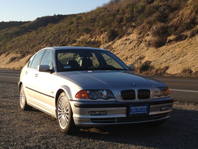 2001 BMW 330  i